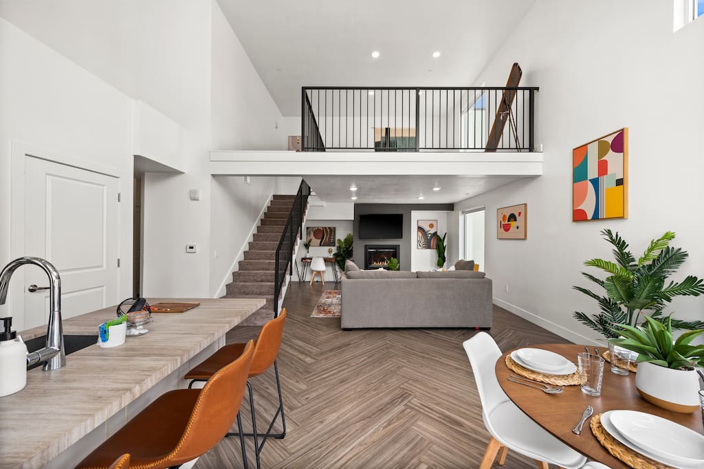 LUX Penthouse Walkable SLC, University, Hospital — Salt Lake City, UT — vacation rental