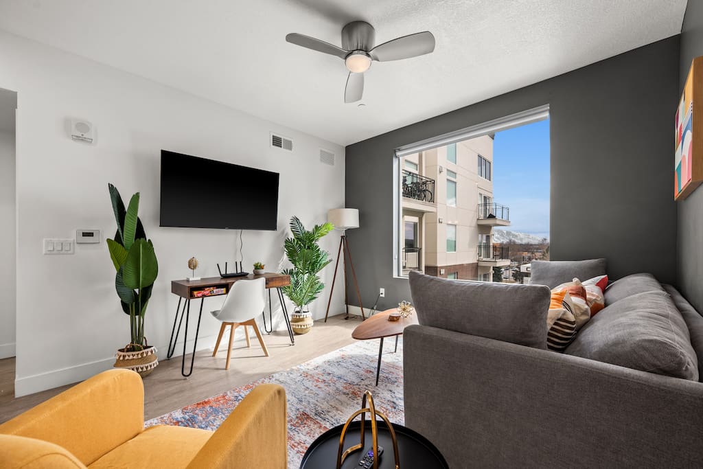 Center of SLC, Dining, Airport, Hospital, Delta — Salt Lake City, UT — vacation rental