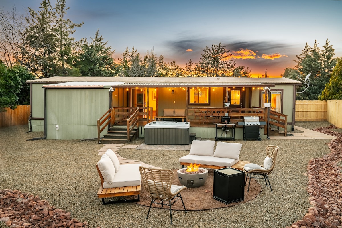Javelina Hideaway with Hot Tub and King Bed — Sedona, AZ — vacation rental