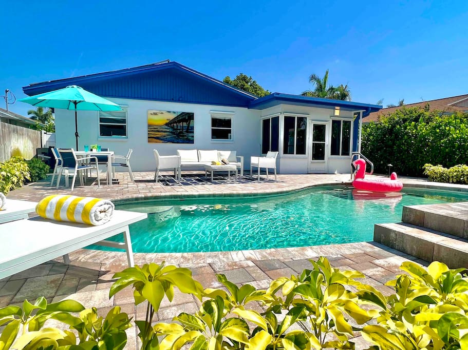 778 De La Sol • Southern Exposure Heated Pool Home — Naples, FL — vacation rental