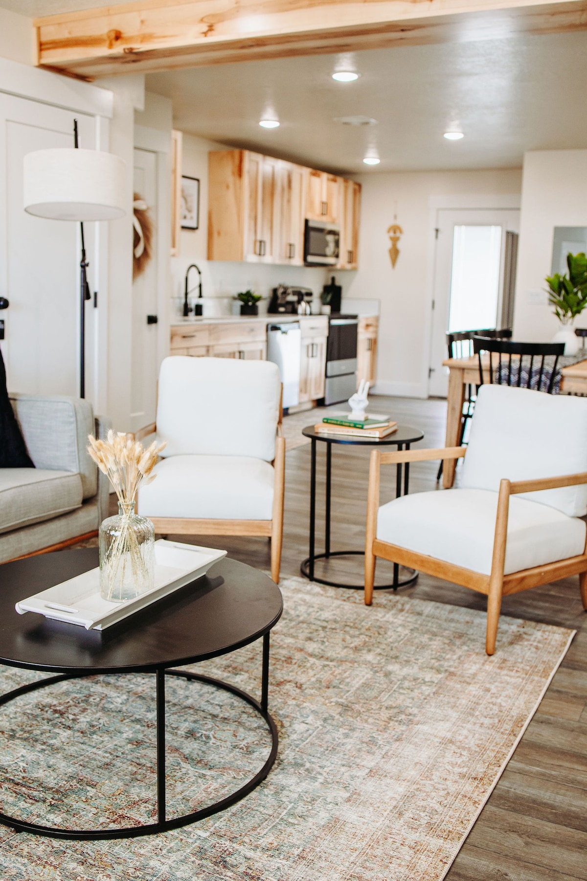 Creekside Rentals Aspen- views, hot springs, and space! — McCammon, ID — vacation rental