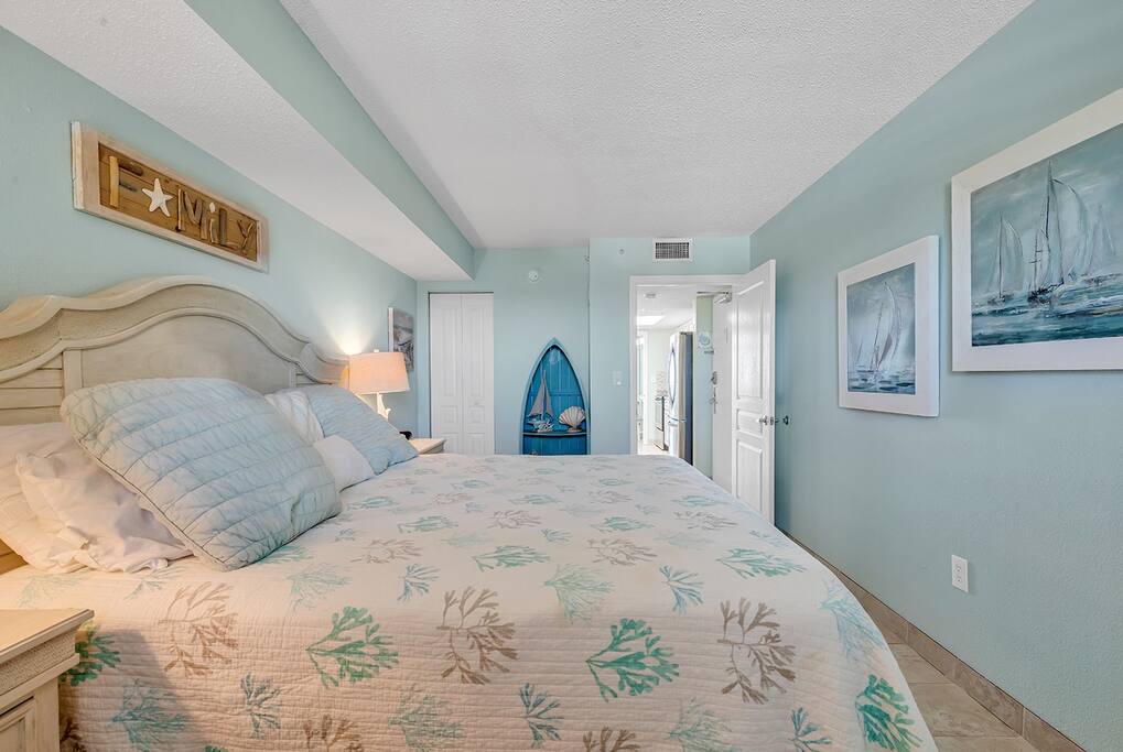 Spacious Oceanfront Condo Bay Watch 1138 | Photo 7