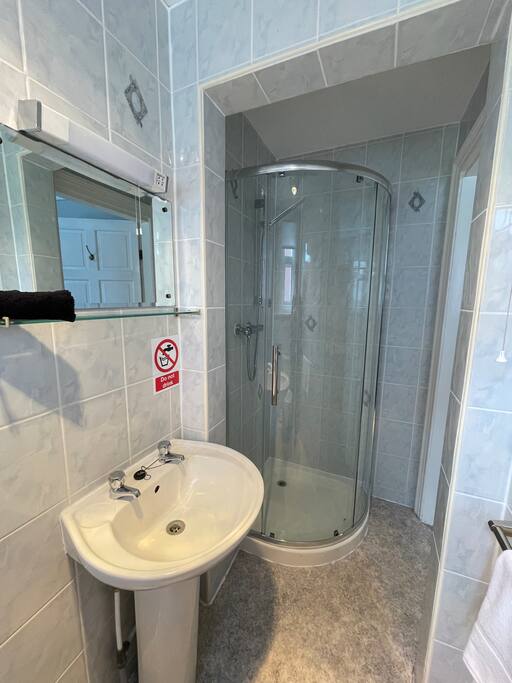 Shore House - Room 1 - Photo 6