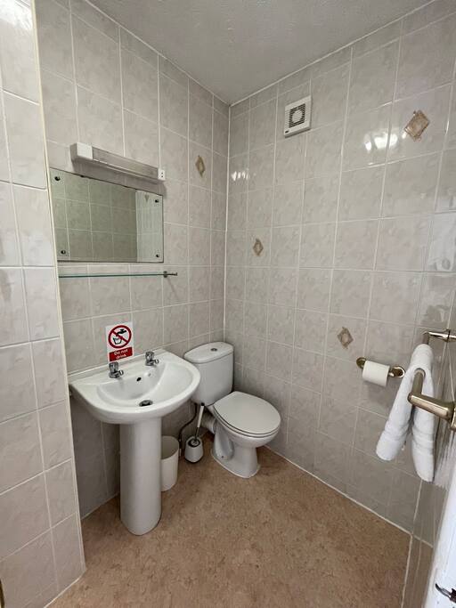 The Silver How - Room 6 - Photo 8