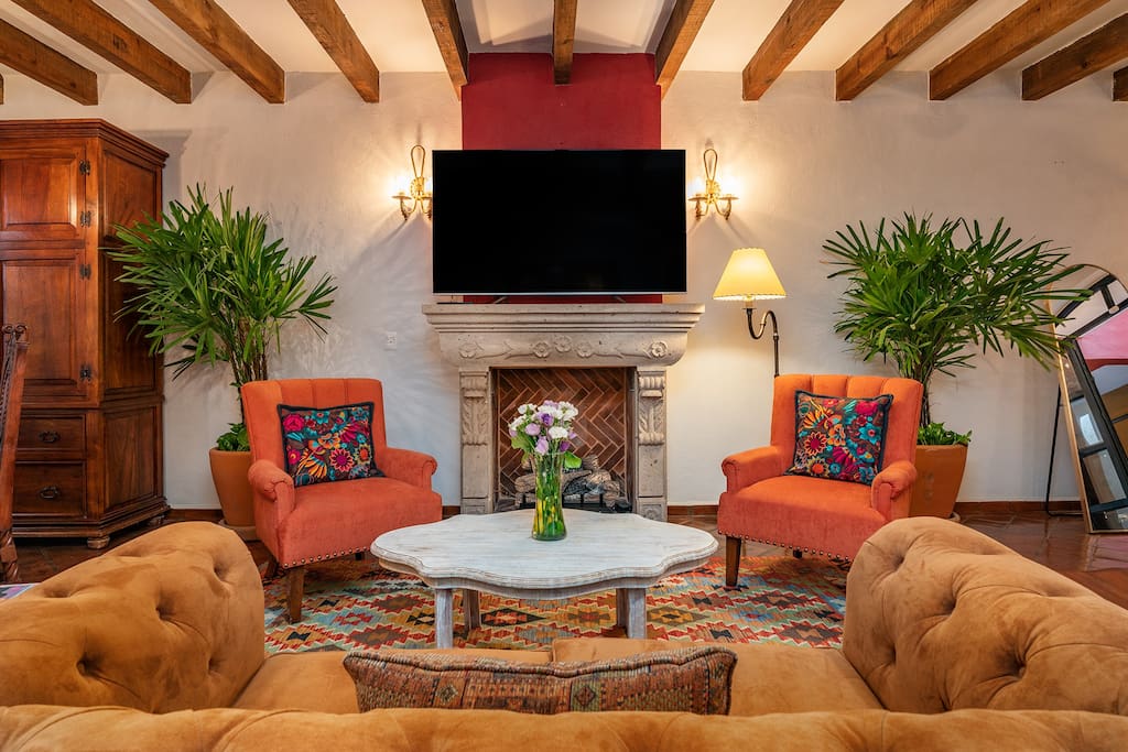 Casa Rosa Maria, Authentic Luxury Comfort & Style — Guadalupe, Guanajuato — vacation rental
