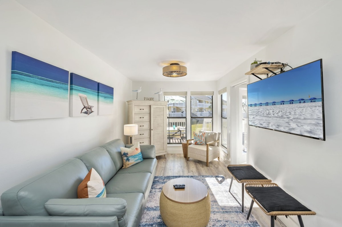 Emerald Gem *Heated Pool & Private Beach Access* — Destin, FL — vacation rental