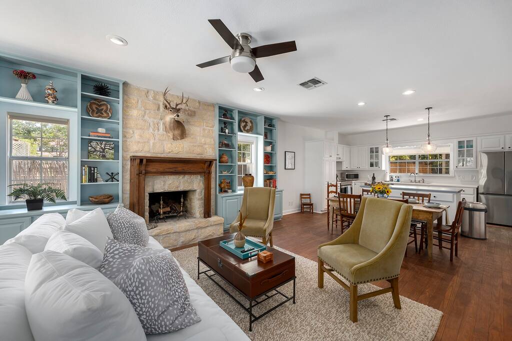 Revins Haus - Fire Pit & Walk to Main St — Fredericksburg, TX — vacation rental
