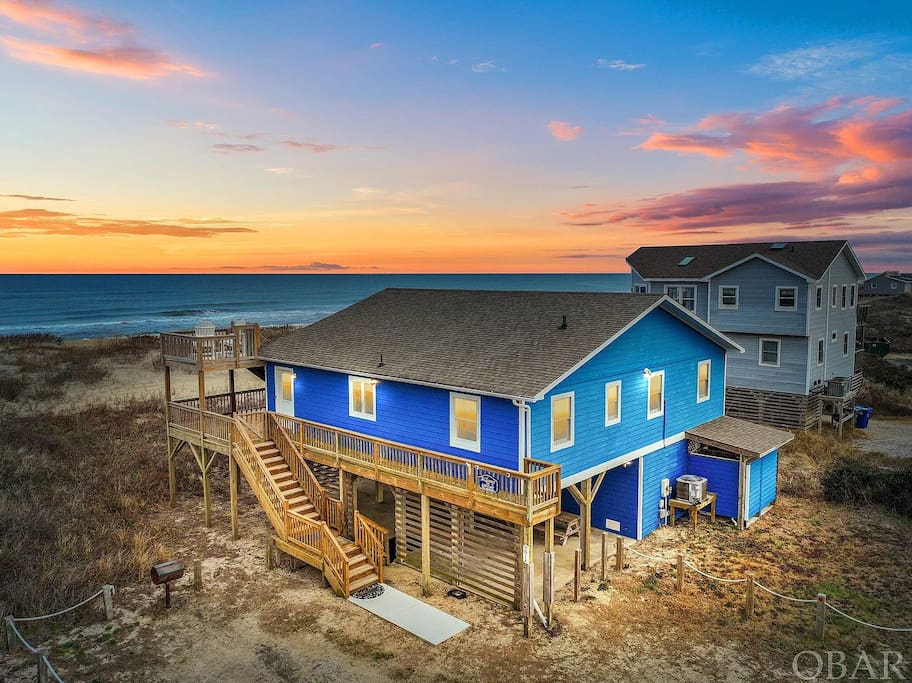 Oceanfront Views, Private Beach Access and Hot Tub — Nags Head, NC — vacation rental