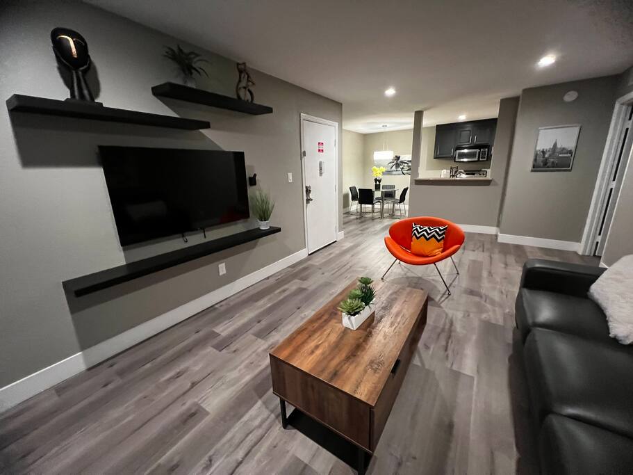 Dune Suite 2b/1b Fully Furnished - Henderson