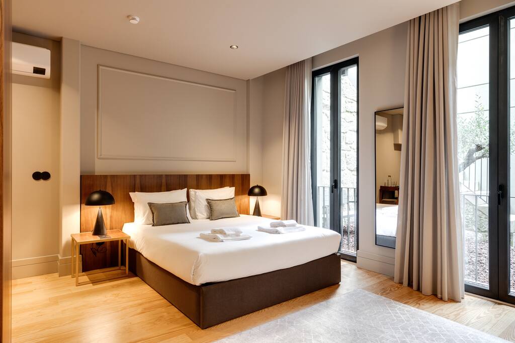 AVUS M Studio w/AC | Downtown | DA’Home #002 — Porto, Porto — vacation rental