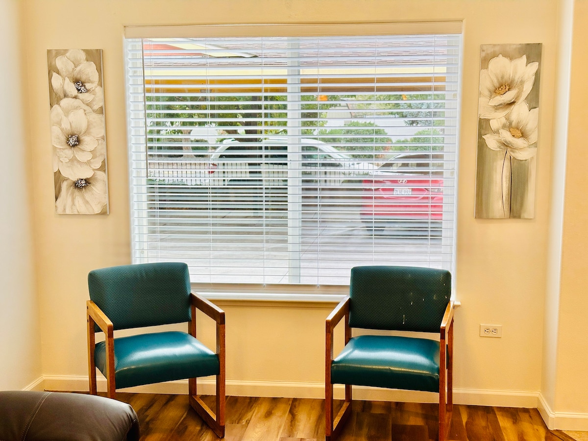 2 Masters, 3 TVs, Sleeps 7/A9 โ Reno, NV โ vacation rental
