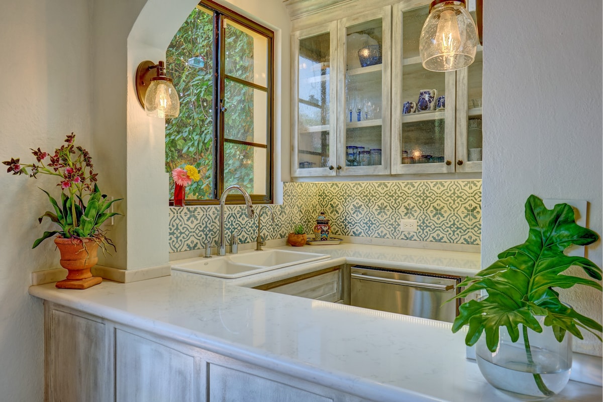 Casa Zaca, 3BR Centro Home with Rooftop & Garden 18