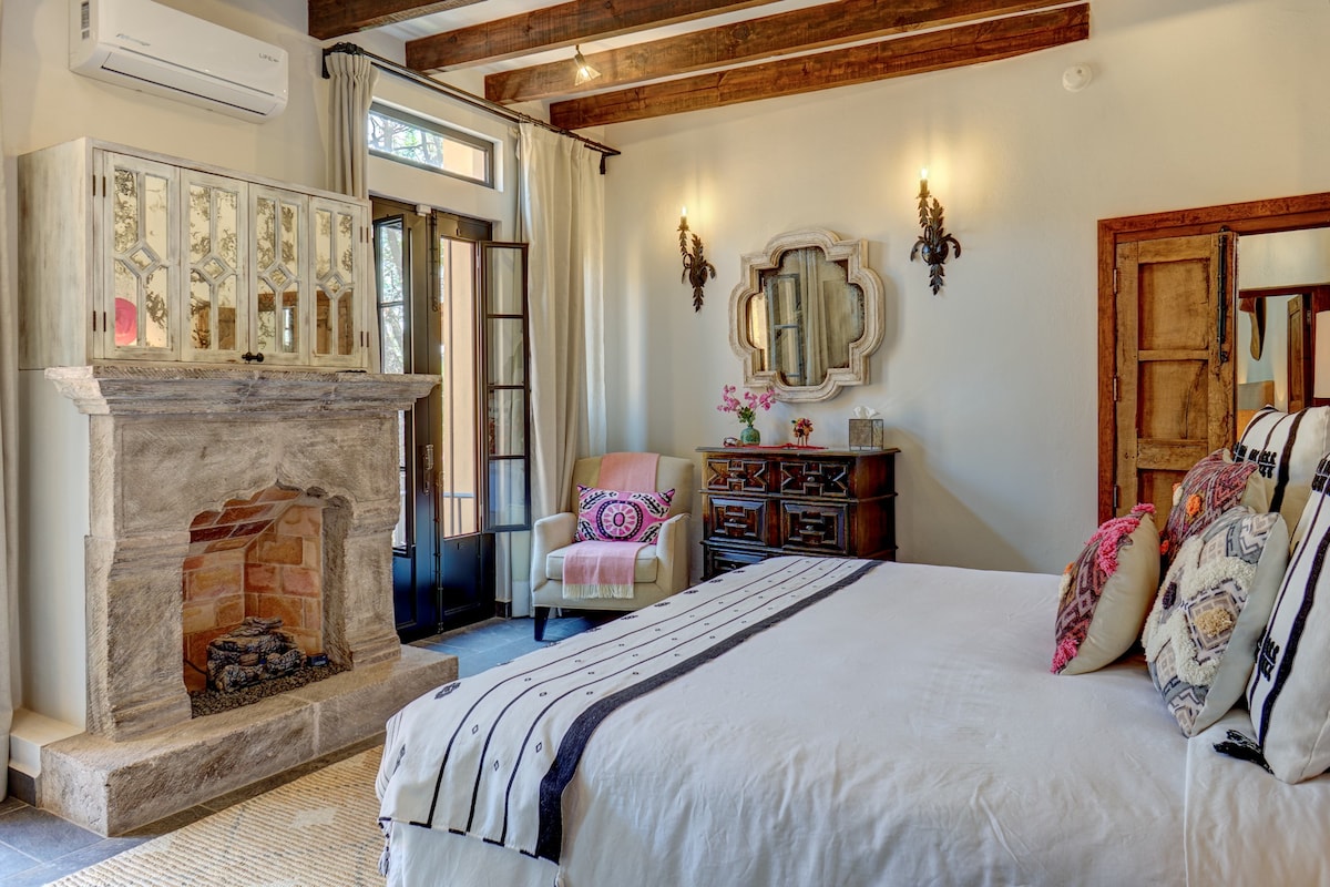 Casa Zaca, 3BR Centro Home with Rooftop & Garden 28