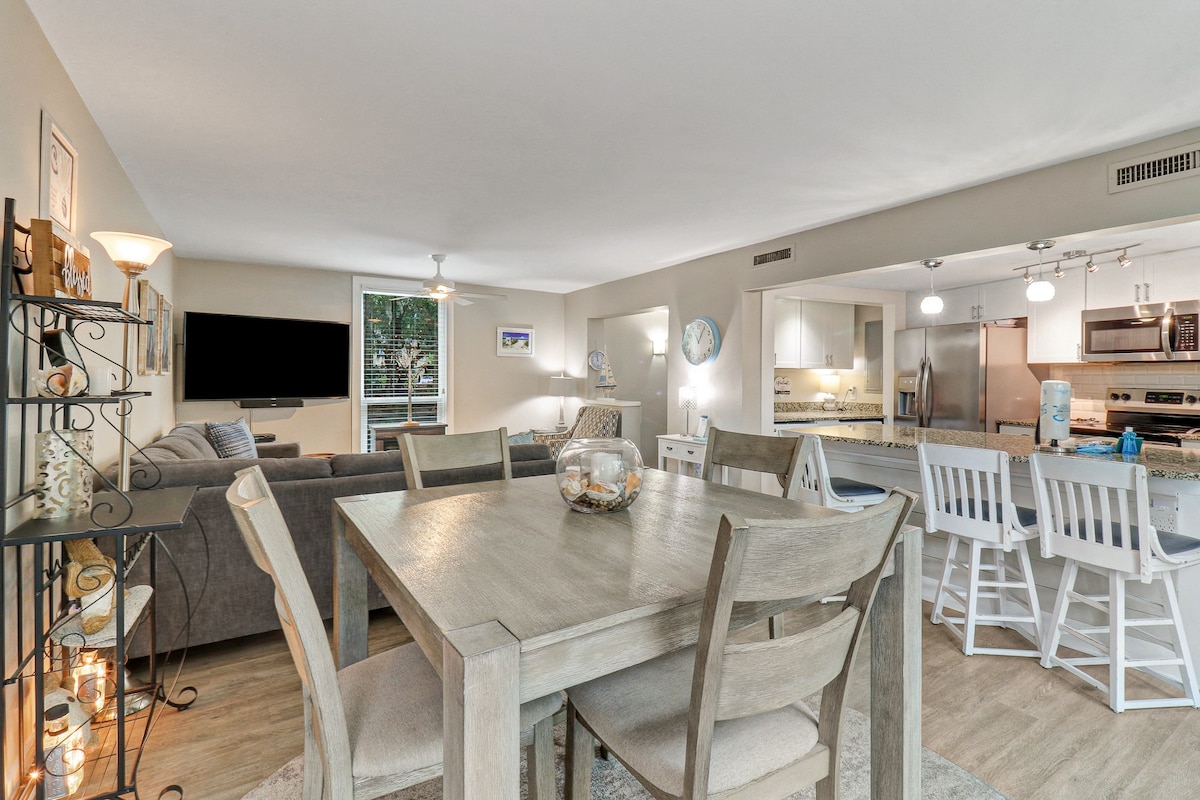 Beach Living - 3 Bed 2 Bath Seascape Villa - Just steps to the beach