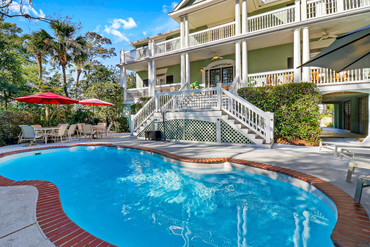 6 bd 4 and one half bath Family Friendly Beach Home with heated pool Just a block to the beach
