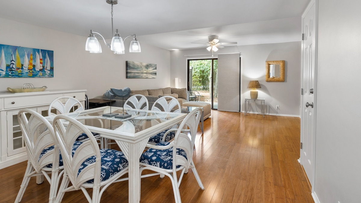 Pet Friendly Folly Field Beach Stones Throw Villa 3 bed 2 & one half bath