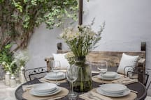 Outdoor Dining and Patio