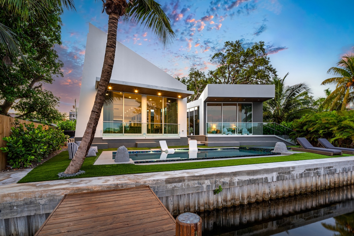 Villa Juani | New Waterfront Luxury Property — Miami, FL — vacation rental